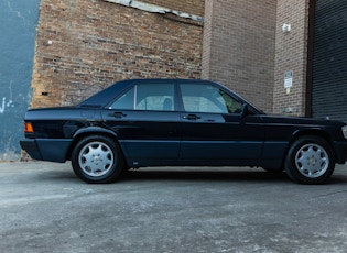 1993 MERCEDES BENZ 190E 2.6