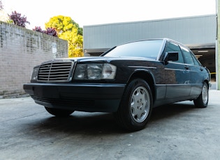 1993 MERCEDES BENZ 190E 2.6