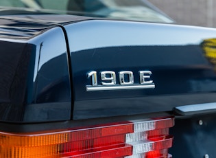 1993 MERCEDES BENZ 190E 2.6