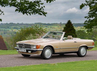 1988 MERCEDES-BENZ (R107) 300 SL 