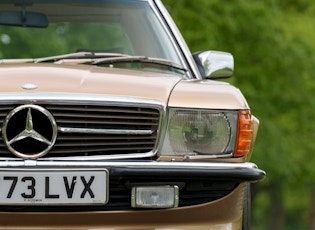 1988 MERCEDES-BENZ (R107) 300 SL 