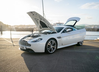 2011 Aston Martin V12 Vantage - Manual