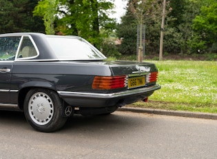 1989 MERCEDES-BENZ (R107) 300 SL