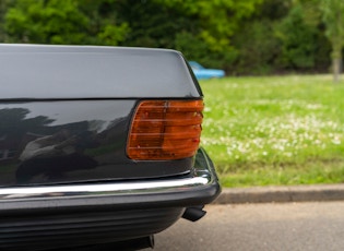 1989 MERCEDES-BENZ (R107) 300 SL