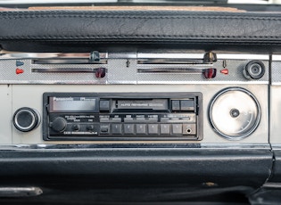 1967 MERCEDES-BENZ 230 SL PAGODA