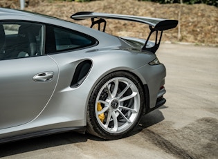 2015 PORSCHE 911 (991.1) GT3 RS - 2,300 MILES