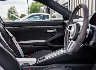 2015 PORSCHE 911 (991.1) GT3 RS - 2,300 MILES