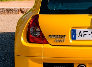2005 RENAULT CLIO V6 PHASE 2