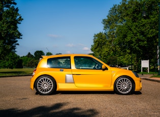 2005 RENAULT CLIO V6 PHASE 2