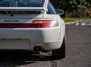 1993 PORSCHE 928 GTS