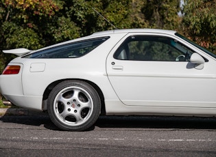 1993 PORSCHE 928 GTS