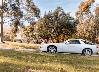 1993 PORSCHE 928 GTS