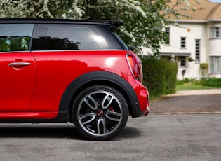 2015 MINI COOPER S - JOHN COOPER WORKS STYLING