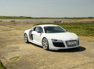 2009 AUDI R8 V8 - MANUAL