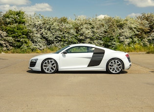 2009 AUDI R8 V8 - MANUAL