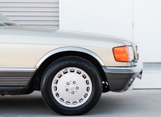 1983 MERCEDES-BENZ (W126) 500 SEC 