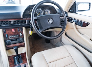 1983 MERCEDES-BENZ (W126) 500 SEC 