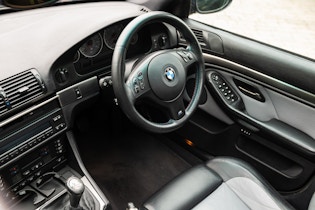 2000 BMW (E39) M5 