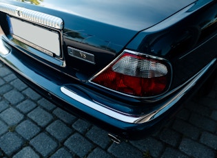2000 Daimler V8 LWB 