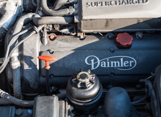 1999 DAIMLER SUPER V8 LWB