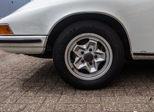 1972 PORSCHE 911 T 2.4 TARGA - ÖLKLAPPE