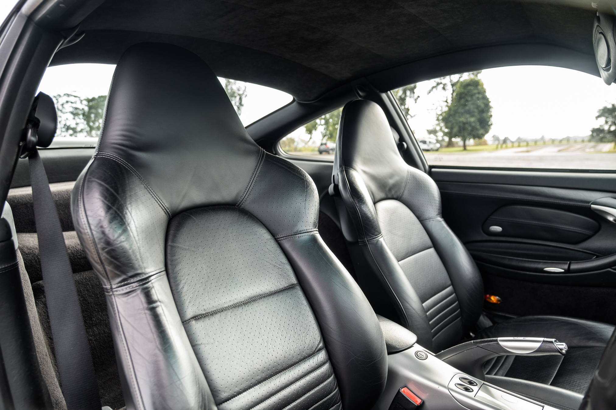 996 2024 gt2 seats