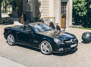 2010 MERCEDES-BENZ (R230) SL500 - 3,590 KM