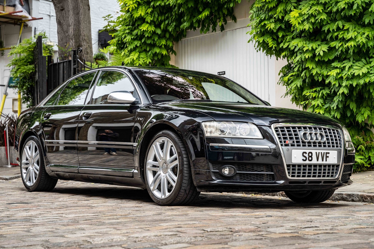 2007 AUDI S8