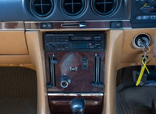 1989 MERCEDES-BENZ (R107) 300 SL