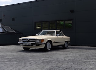 1989 MERCEDES-BENZ (R107) 300 SL