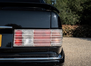 1991 MERCEDES-BENZ (W126) 560 SEL