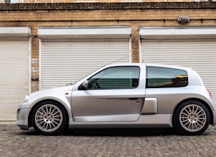 2001 RENAULT CLIO V6 PHASE 1 - LHD - 6,060 KM