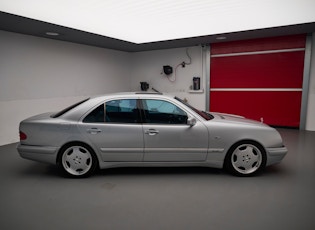 1998 MERCEDES-BENZ (W210) E55 AMG