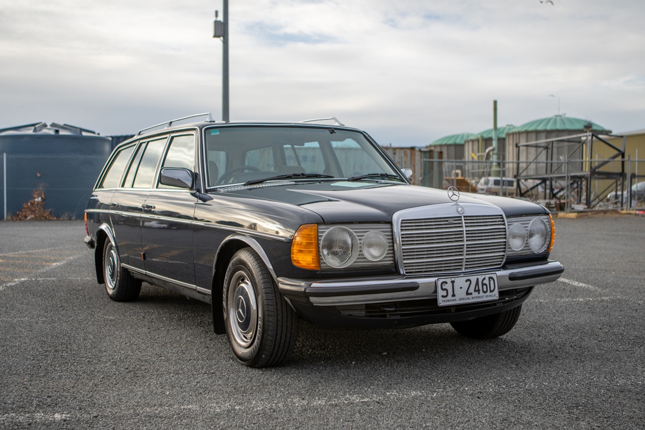 1982 Mercedes-Benz (W123) 200 T