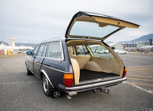 1982 Mercedes-Benz (W123) 200 T