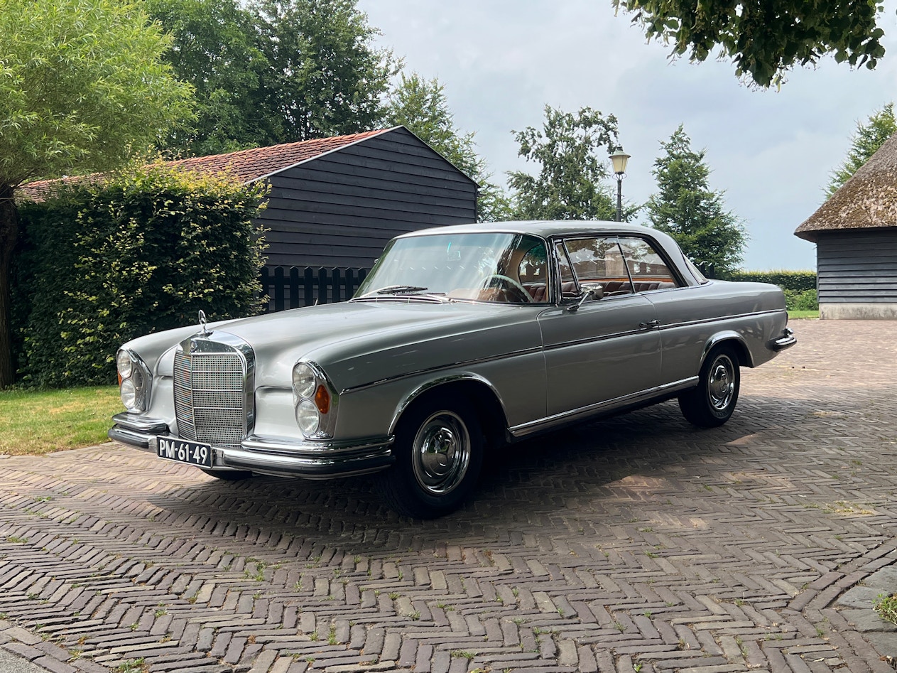 1963 MERCEDES-BENZ (W112) 300 SE COUPE – 2.2 ENGINE