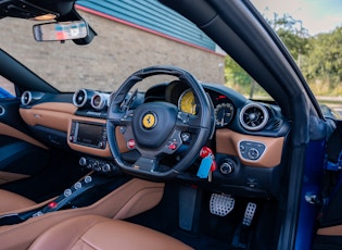 2015 FERRARI CALIFORNIA T - 9,484 MILES