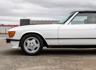 1976 MERCEDES-BENZ (R107) 450 SL