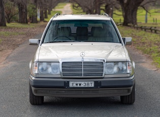 1990 MERCEDES-BENZ (W124) 300 TE