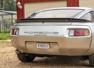 1982 PORSCHE 928 S