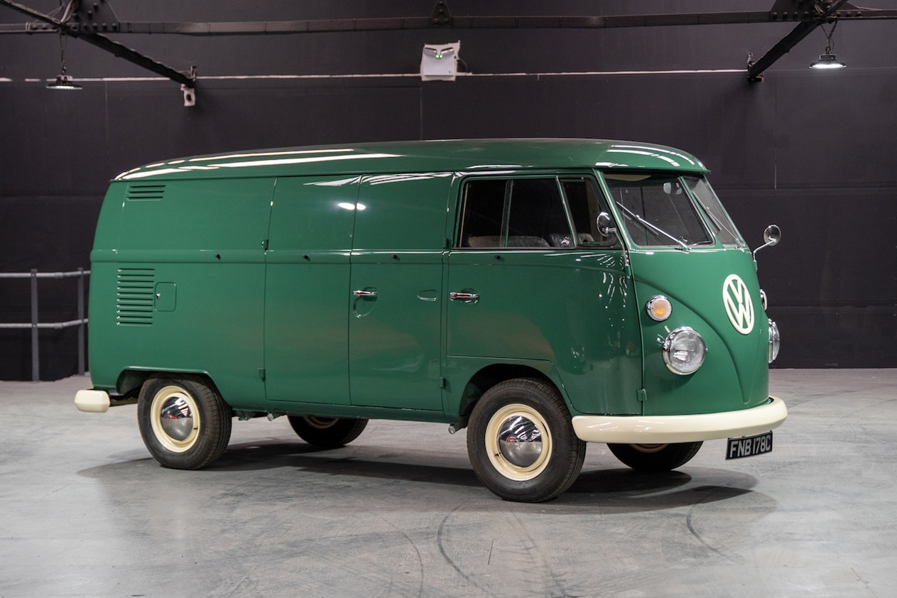 1965 VOLKSWAGEN T1 SPLITSCREEN