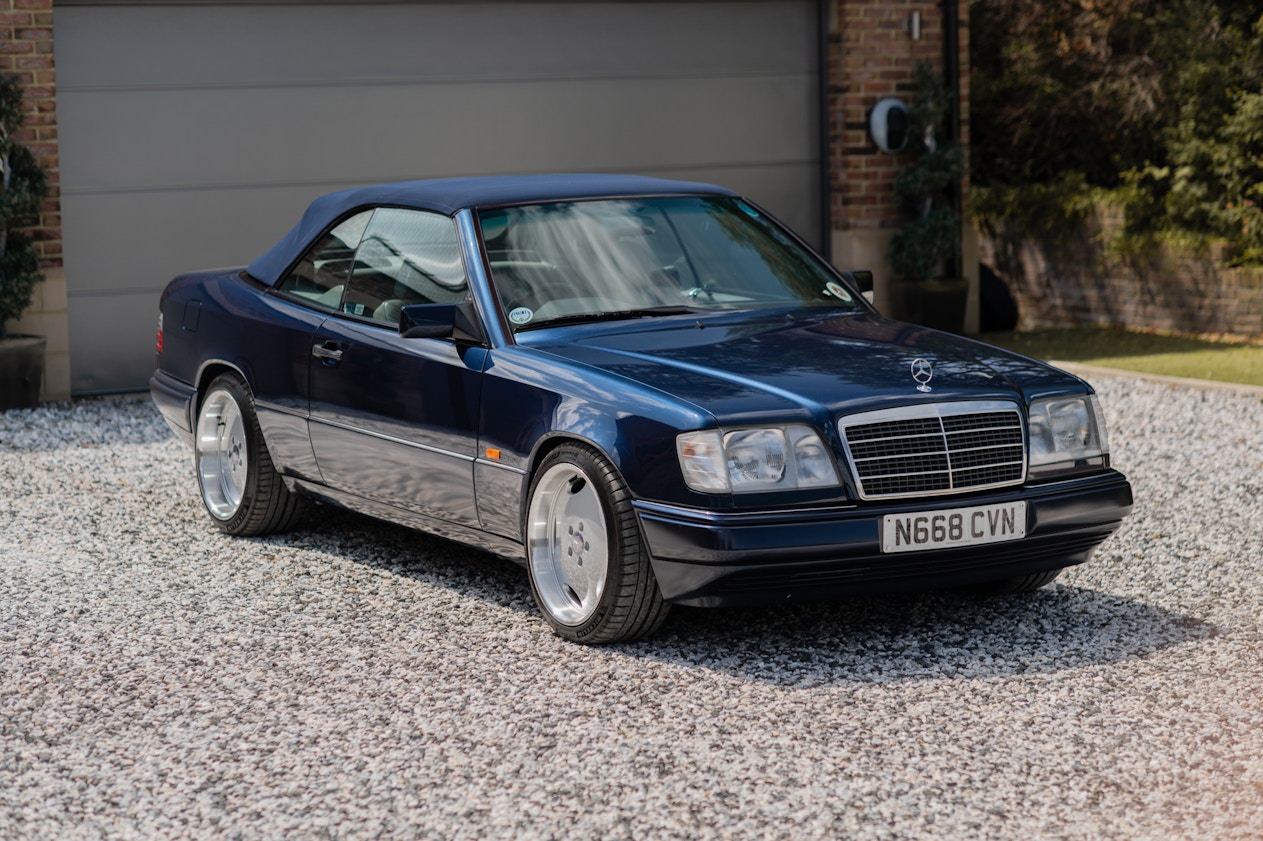 1995 MERCEDES-BENZ (W124) E220 CABRIOLET