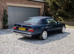 1995 MERCEDES-BENZ (W124) E220 CABRIOLET