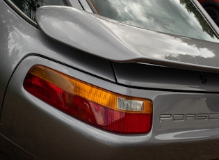 1988 PORSCHE 928 S4