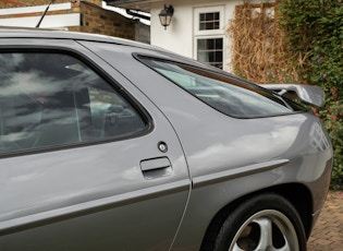 1988 PORSCHE 928 S4