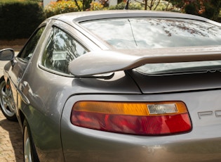 1988 PORSCHE 928 S4