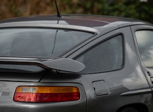 1988 PORSCHE 928 S4