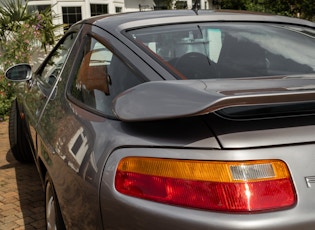 1988 PORSCHE 928 S4