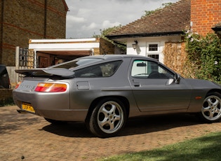 1988 PORSCHE 928 S4