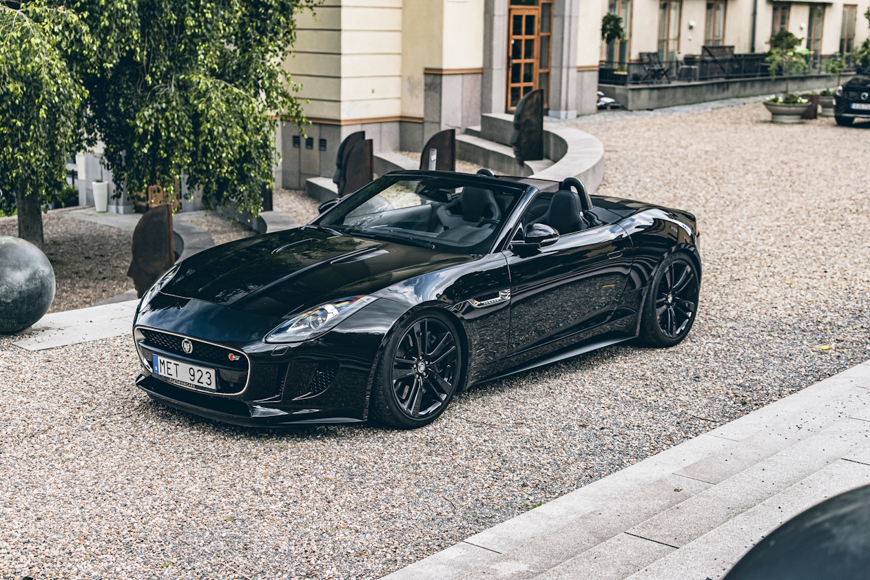 Standard Hood & Mirrors | JAGUAR F-Type CONVERTIBLE BASE 2017 Standard Hood & Mirrors | JAGUAR F-Type CONVERTIBLE BASE 2017